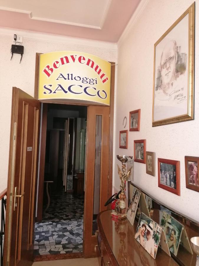 Sacco Bed&Breakfast ロヴィーゴ エクステリア 写真